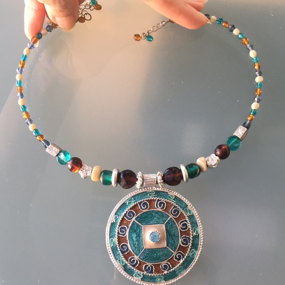 Wrap around beaded Choker Necklace - Picture 4 of 5